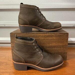 Red Wing Worx Women Brown Leather Steel Toe Chukka Ankle Boot Size 9.5W